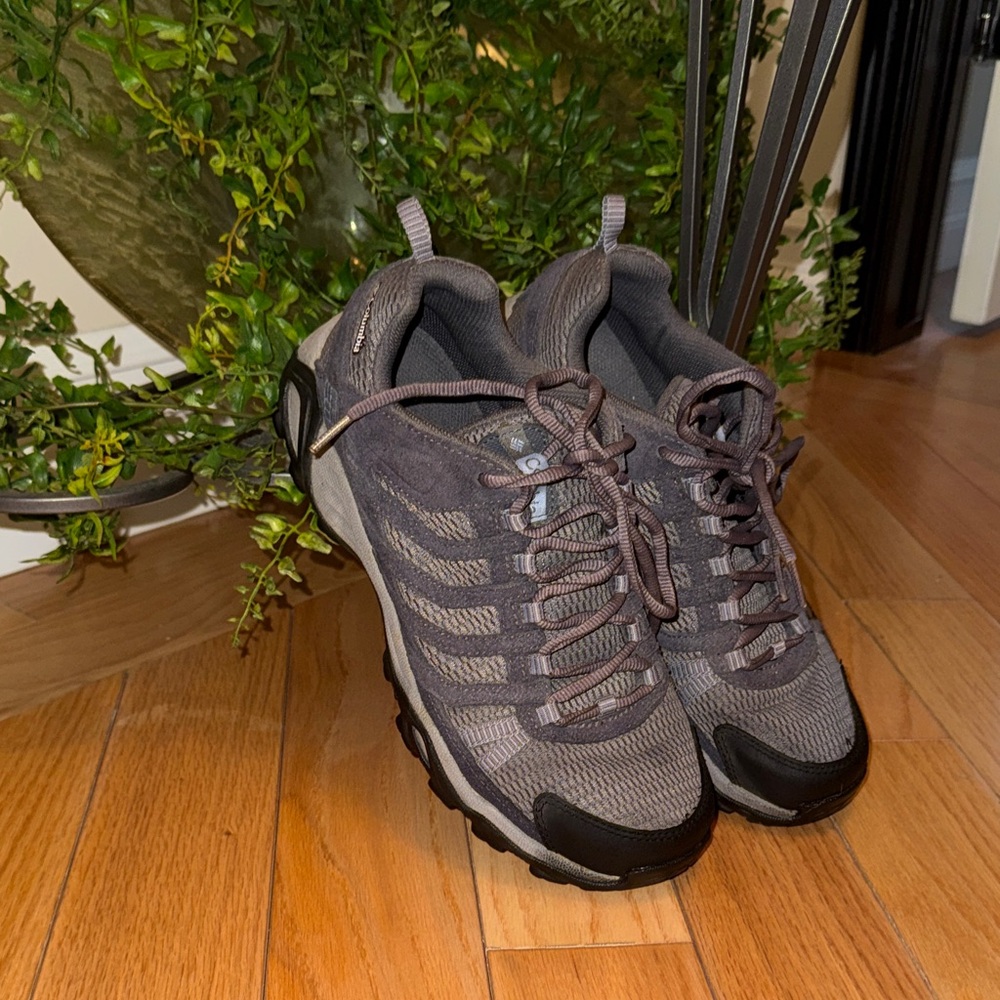 Columbia womens hiker